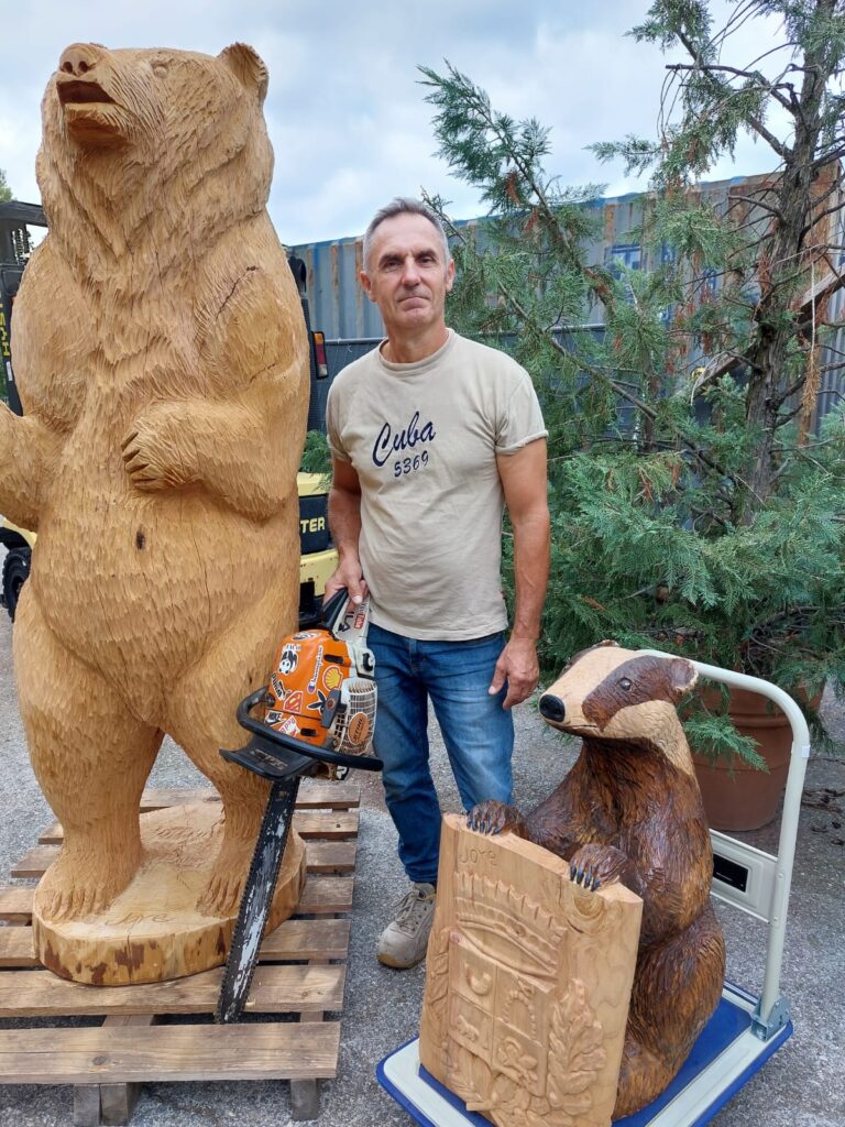 Scultura con orso - Jore
